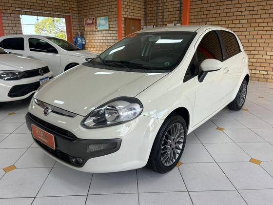 FIAT PUNTO 1.6 ESSENCE 16V FLEX 4P MANUAL